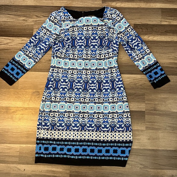 Vince Camuto Blue Medallion Patterned Shift Dress SZ 4 NWOT - Picture 6 of 13